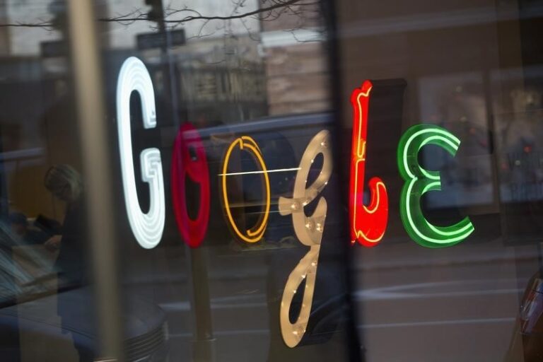 Google CEO recognizes significance of default search engine status in US trial, emphasizes SEO and clarity.