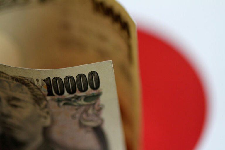 Asian FX shaken by high US inflation, yen weakens beyond 150, causing concern.