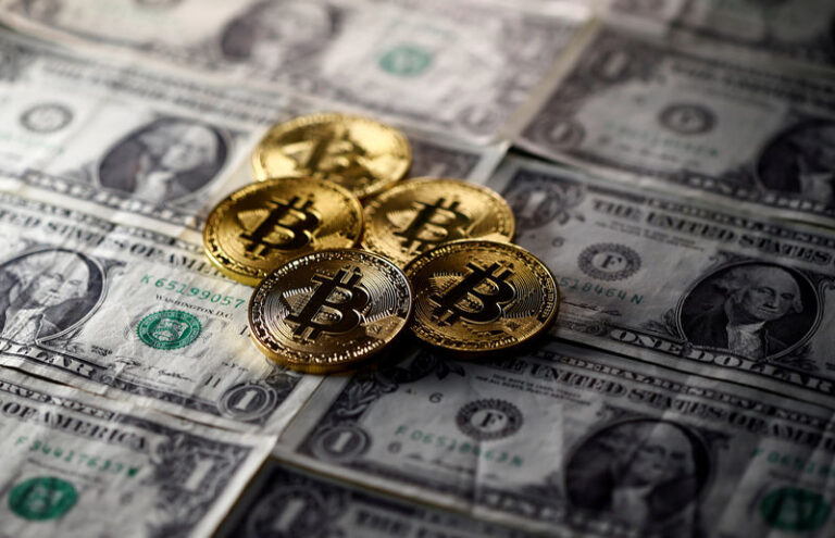Mike Novogratz expects Bitcoin value to rise due to increasing institutional interest. Mike Novogratz expects Bitcoin value to rise due to increasing institutional interest.