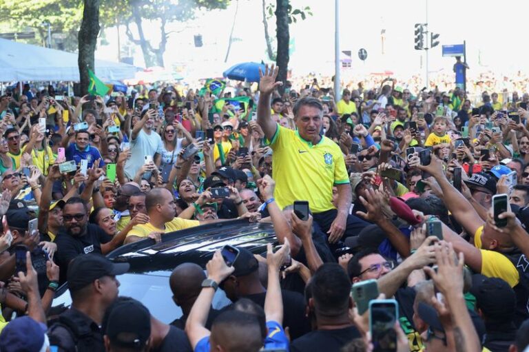 Bolsonaro energizes followers in Rio de Janeiro, gathering widespread support.