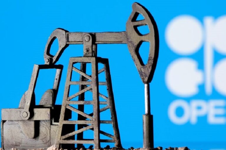 Stability in oil prices near 5-month peaks ahead of anticipated OPEC meeting.