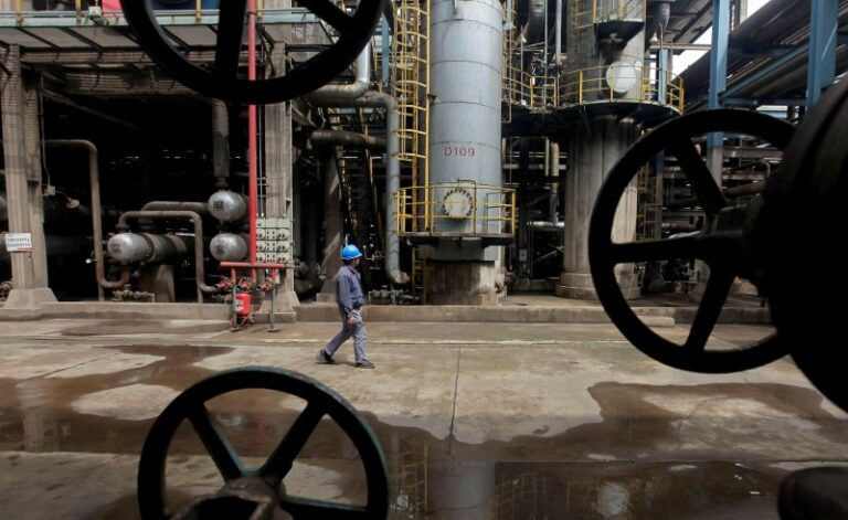 US EPA reviews biofuel makers’ sourcing of used cooking oil.